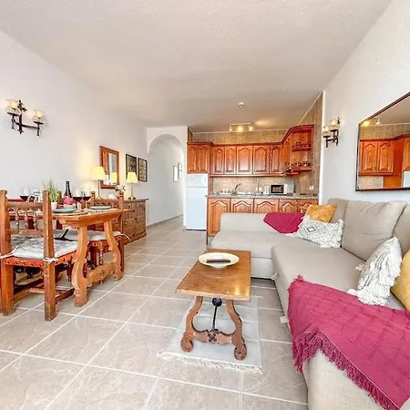 A2406 Capistrano Village, Apartman *