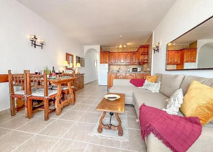 A2406 Capistrano Village, Apartamento *